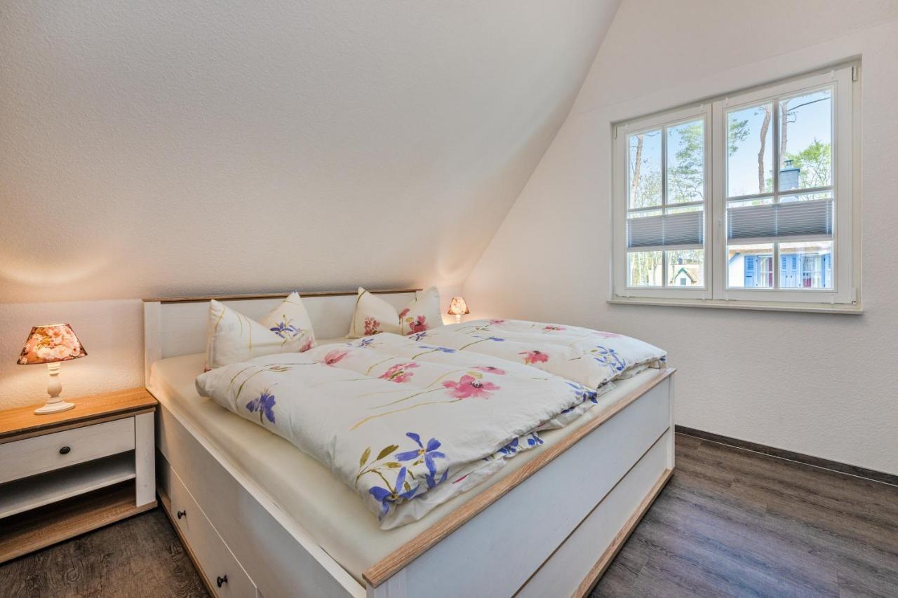 Reetdachhaus Am Haff Mit Sauna, Terrasse, Wlan Zirchow Exterior foto